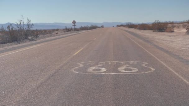 Ruta 66 señal de tráfico — Vídeo de stock