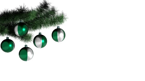 5个圣诞球挂在圣诞树上 白色背景上 尼日利亚的国旗被涂在球上 — 图库照片