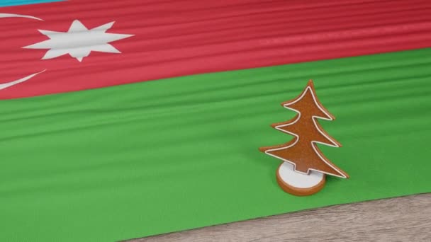 Σπίτι Από Μελόψωμο Σημαία Του Αζερμπαϊτζάν Στο Τραπέζι — Αρχείο Βίντεο