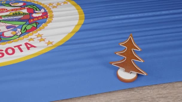 Gingerbread Σπίτι Σημαία Της Μινεσότα Στο Τραπέζι — Αρχείο Βίντεο