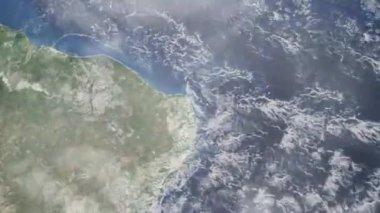 Dünyanın uzaydan şehire yakınlaşması. Üç boyutlu animasyon. San Gonzalo, Brezilya 'ya yakınlaş. Video görüntülerini stokla. 4K