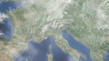 Dünyanın uzaydan şehire yakınlaşması. Üç boyutlu animasyon. İtalya 'nın Brescia şehrine yakınlaş. Video görüntülerini stokla. 4K