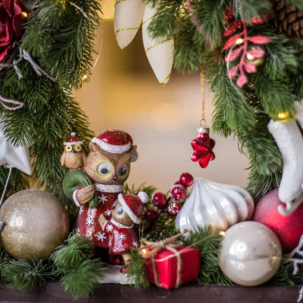 Κουκουβάγια Ειδώλιο Σύνθεση Της Πρωτοχρονιάς Χριστουγεννιάτικα Παιχνίδια Δέντρο — Φωτογραφία Αρχείου