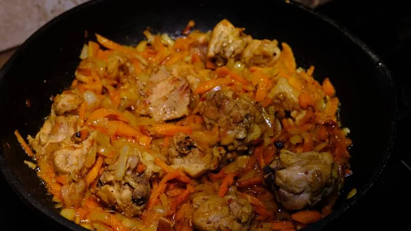 Homemade Korean Spicy Chiken Dish Frying Chiken Carrot Pan Sunflower — Φωτογραφία Αρχείου