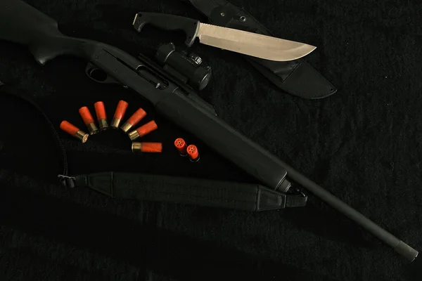 Fegyver Fekete Ruhán Kés Puska Lövedékek Felülnézet Kés Puskalövedék Legjobb — Stock Fotó