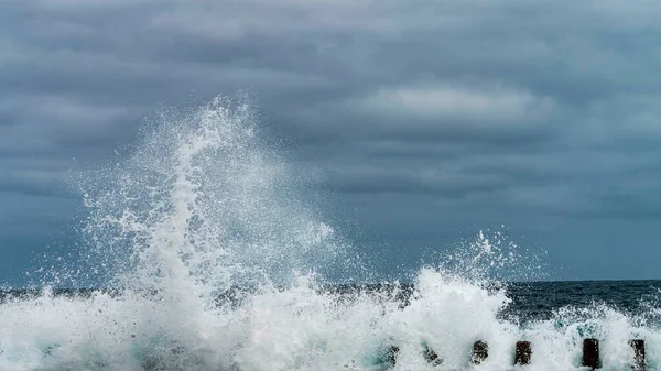 Onde Nell Oceano Atlantico — Foto Stock