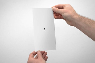 Çift Katlı Model Broşür DL 3B Hazırlama