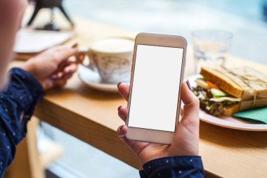 El modeliyle cep telefonu, resim boş ekran