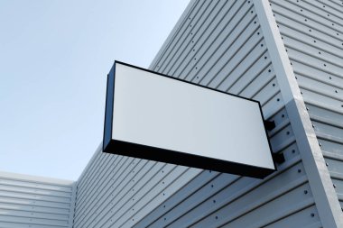 Caddedeki boş tabela.