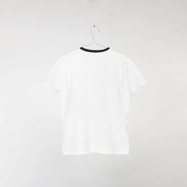 Blank White Shirts Makieta Wisząca Szarej Ścianie Rendering — Zdjęcie stockowe