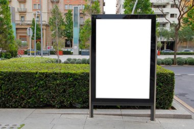 Kentteki Reklamcılık Moda Panosu
