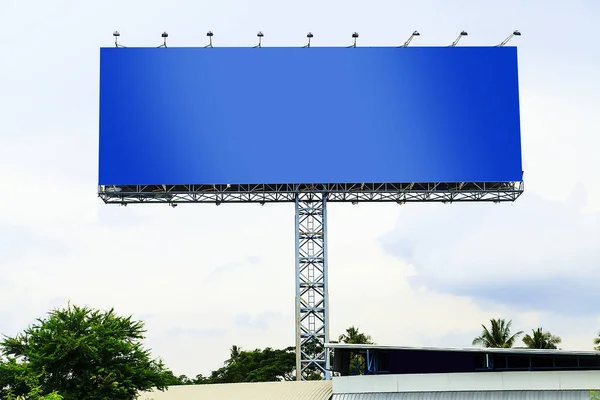 Реклама Outdoor Mockup Billboard City — стоковое фото
