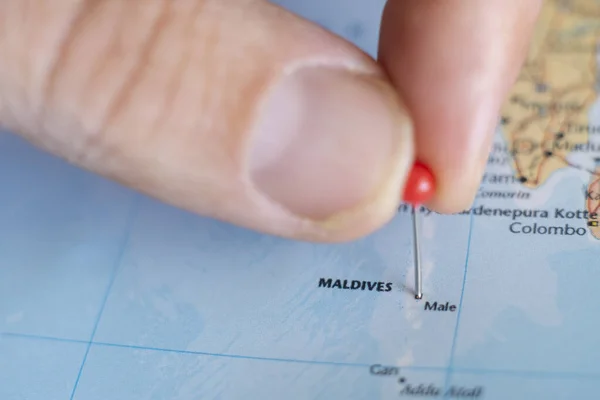 马尔代夫在世界地图上打勾 马尔代夫共和国的旅行目的地规划 — 图库照片