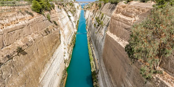 Soleil Matin Reflète Dans Les Eaux Bleues Canal Corinthe Encadrées Photo De Stock