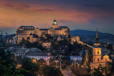 Budapeşte, Macaristan - Budin Kalesi Kraliyet Sarayı ve İskenderiye Kilisesi 'nin Aziz Catherine' i