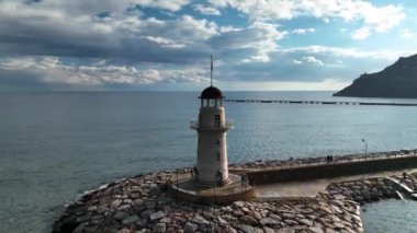Deniz feneri liman