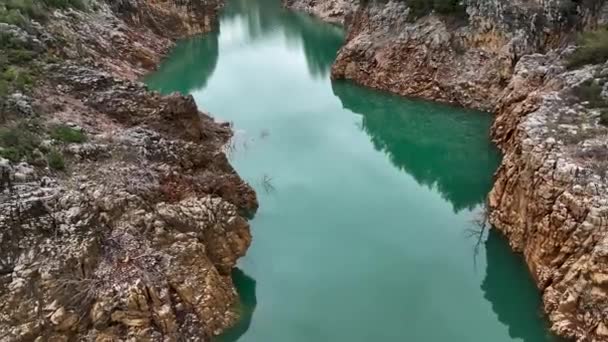 Ορεινό Ποτάμι Φόντο Υφή — Αρχείο Βίντεο