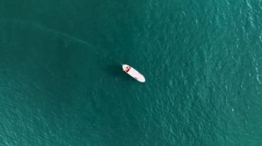 Bu günbatımında destansı bir renk