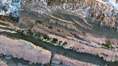 Kayalık plajın dokusu