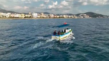 Bu günbatımında destansı bir renk