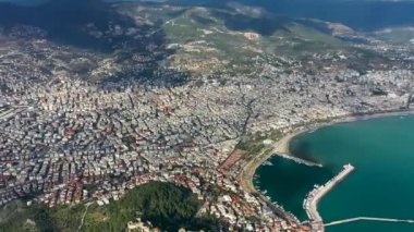 Sıcak Alanya 'da güneşli bir gün