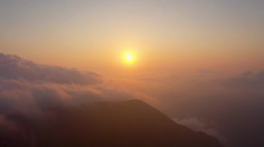 Alanya şehrinde gün batımında inanılmaz