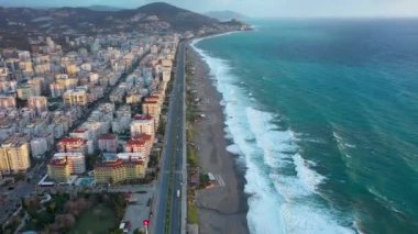 Denizde şiddetli fırtına var Türkiye Alanya