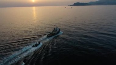 Römorkör gemisi liman havalimanı Türkiye Alanya 'ya yelken açtı