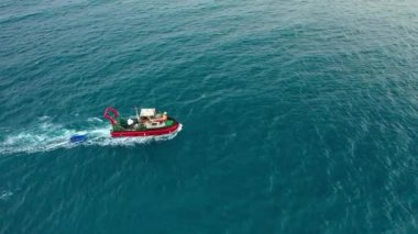 Römorkör gemisi liman havalimanı Türkiye Alanya 'ya yelken açtı
