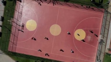İHA 'dan basketbol sahası
