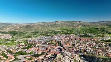 Muhteşem bir manzara. Kapadokya Türkiye 'nin popüler bir turizm beldesi