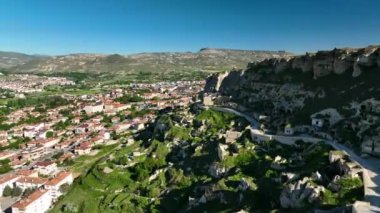 Muhteşem bir manzara. Kapadokya Türkiye 'nin popüler bir turizm beldesi