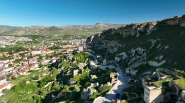 Muhteşem bir manzara. Kapadokya Türkiye 'nin popüler bir turizm beldesi
