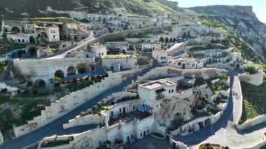 Muhteşem bir manzara. Kapadokya Türkiye 'nin popüler bir turizm beldesi