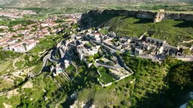 Muhteşem bir manzara. Kapadokya Türkiye 'nin popüler bir turizm beldesi