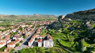 Muhteşem bir manzara. Kapadokya Türkiye 'nin popüler bir turizm beldesi