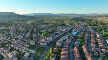 Muhteşem bir manzara. Kapadokya Türkiye 'nin popüler bir turizm beldesi