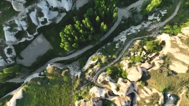 Drone Survolant Des Formations Rocheuses Étonnantes Paysage Fabuleux Cappadoce Est — Video
