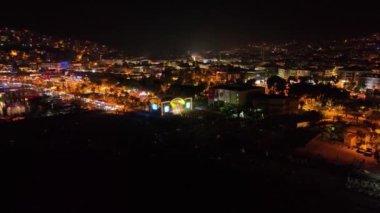 Hava görüntüsü içerisindeki insanlar 4 K