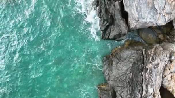 Impressionante Mar Textura Rochosa — Vídeo de Stock