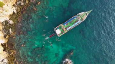 Denizin gök mavisi Türkiye Alanya