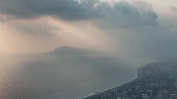 Kleurrijke Zonsondergang Boven Stad — Stockvideo