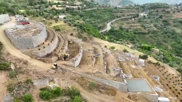 Agricultores Construyendo Campo Aguacate Vista Aérea — Vídeos de Stock