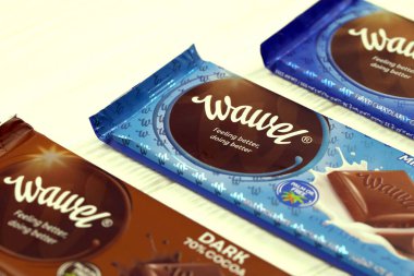 KHARKOV, UKRAINE - 3 HAZİRAN 2021: Wawel çikolata üretimi. Wawel, Polonya 'nın Krakow şehrinde 1898' de kurulan çikolatalı gofret ve atıştırmalık üreten Polonyalı bir şekerleme şirketi.