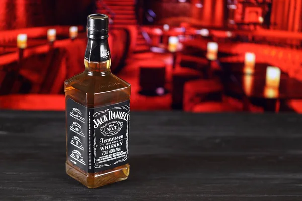 Kharkov Ukraine Februar 2021 Jack Daniels Whiskeyflasche Auf Holztisch Mit — Stockfoto