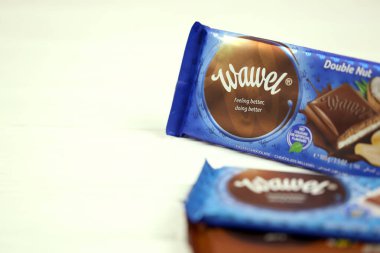 KHARKOV, UKRAINE - 3 HAZİRAN 2021: Wawel çikolata üretimi. Wawel, Polonya 'nın Krakow şehrinde 1898' de kurulan çikolatalı gofret ve atıştırmalık üreten Polonyalı bir şekerleme şirketi.