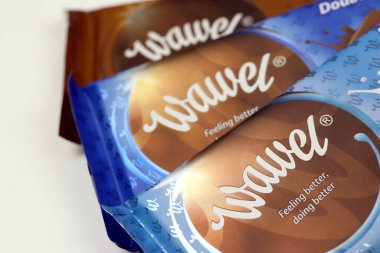 KHARKOV, UKRAINE - 3 HAZİRAN 2021: Wawel çikolata üretimi. Wawel, Polonya 'nın Krakow şehrinde 1898' de kurulan çikolatalı gofret ve atıştırmalık üreten Polonyalı bir şekerleme şirketi.