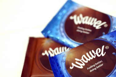 KHARKOV, UKRAINE - 3 HAZİRAN 2021: Wawel çikolata üretimi. Wawel, Polonya 'nın Krakow şehrinde 1898' de kurulan çikolatalı gofret ve atıştırmalık üreten Polonyalı bir şekerleme şirketi.