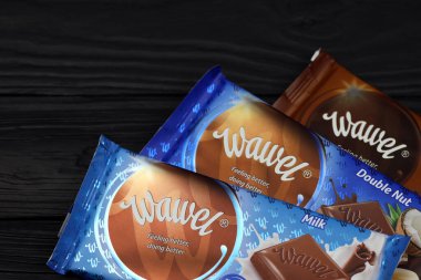 KHARKOV, UKRAINE - 3 HAZİRAN 2021: Wawel çikolata üretimi. Wawel, Polonya 'nın Krakow şehrinde 1898' de kurulan çikolatalı gofret ve atıştırmalık üreten Polonyalı bir şekerleme şirketi.