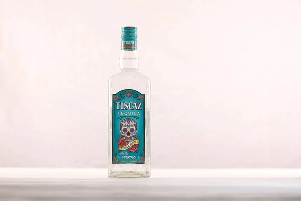 Kharkiv Ukraine 2021年11月3日 Tiscaz Tequila酒精瓶 带有传统墨西哥风格 瓶子表面的艺术设计 — 图库照片
